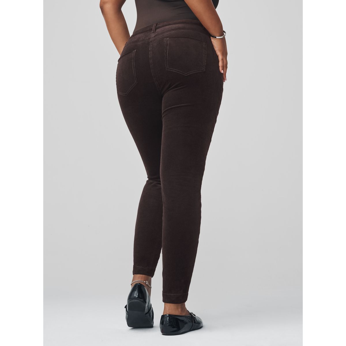 Pantalon sablier skinny en velours zippé marron chocolat, NEXT