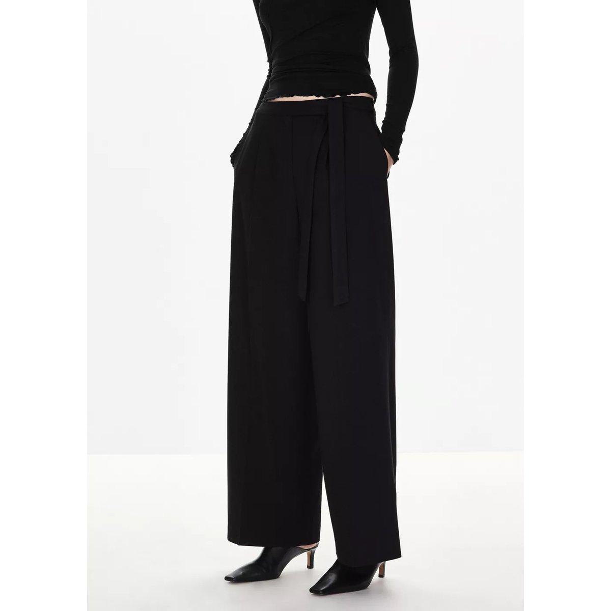 Pantalon droit nœud noir, MANGO