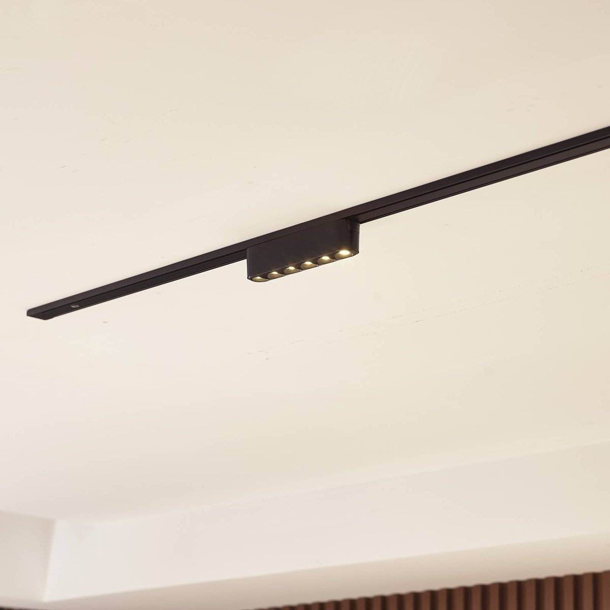 moderneLED, Lumaro 48V noir, LINDBY