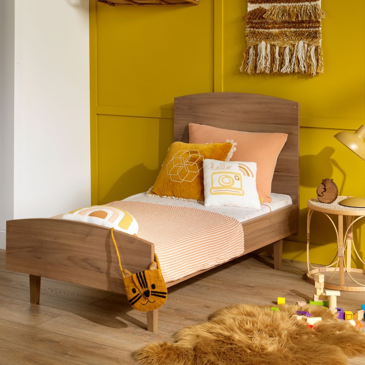 Lit évolutif en bois marron, SAUTHON