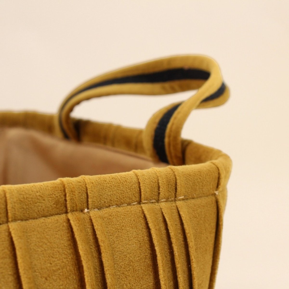 Set de 2 paniers en velours plissé marron, ORNAMI