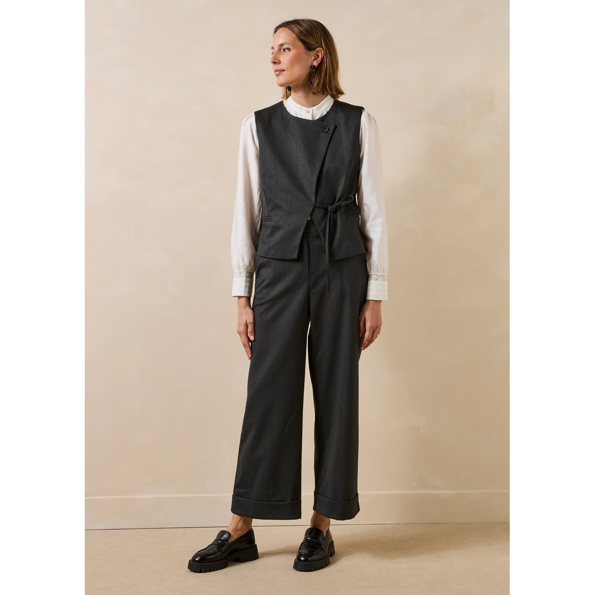 Veste sans manches encolure ronde anthracite, LA FEE MARABOUTEE