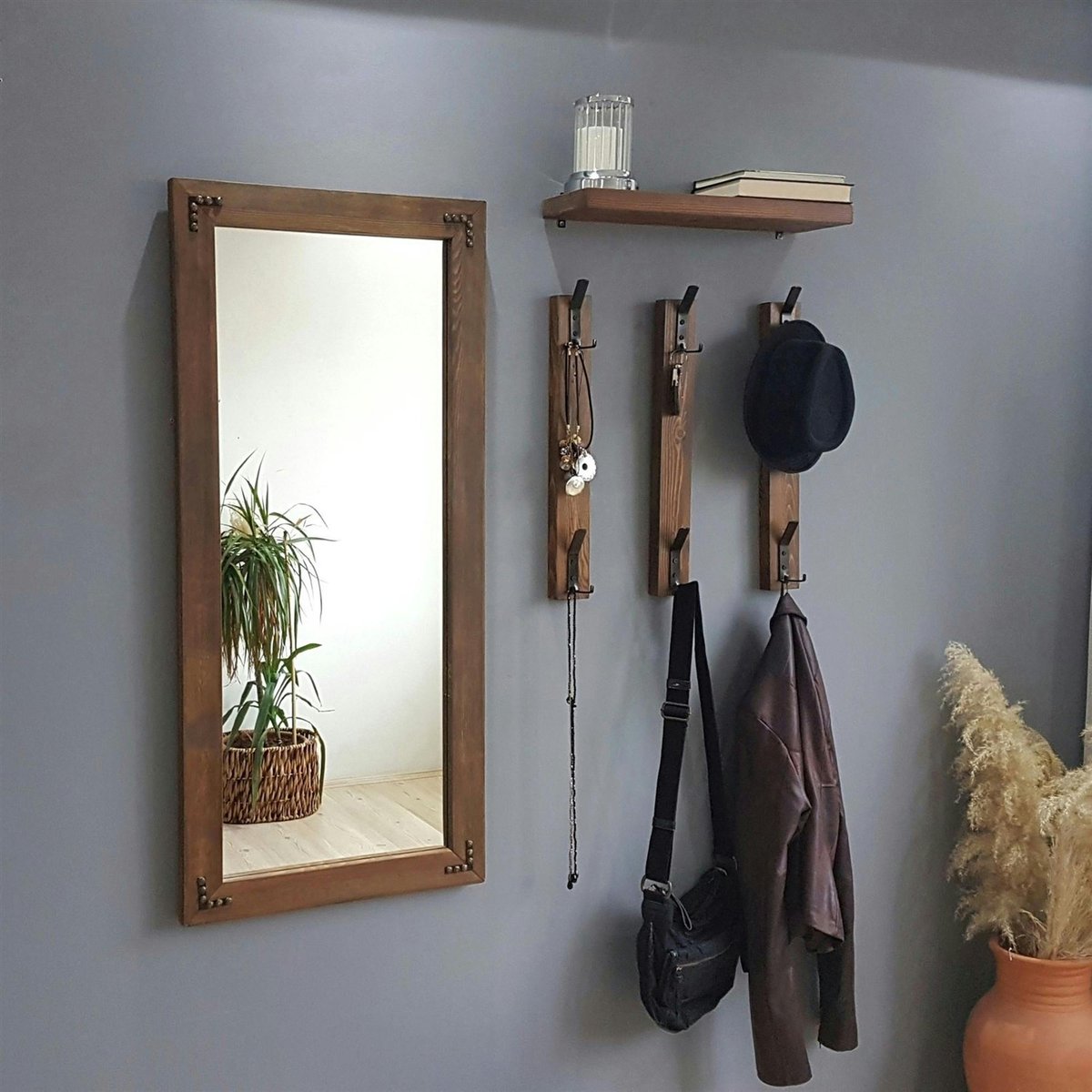 Vestiaire mural - 1 miroir, 3 portemanteaux, 1 étagère HILO bois naturel, PIER IMPORT