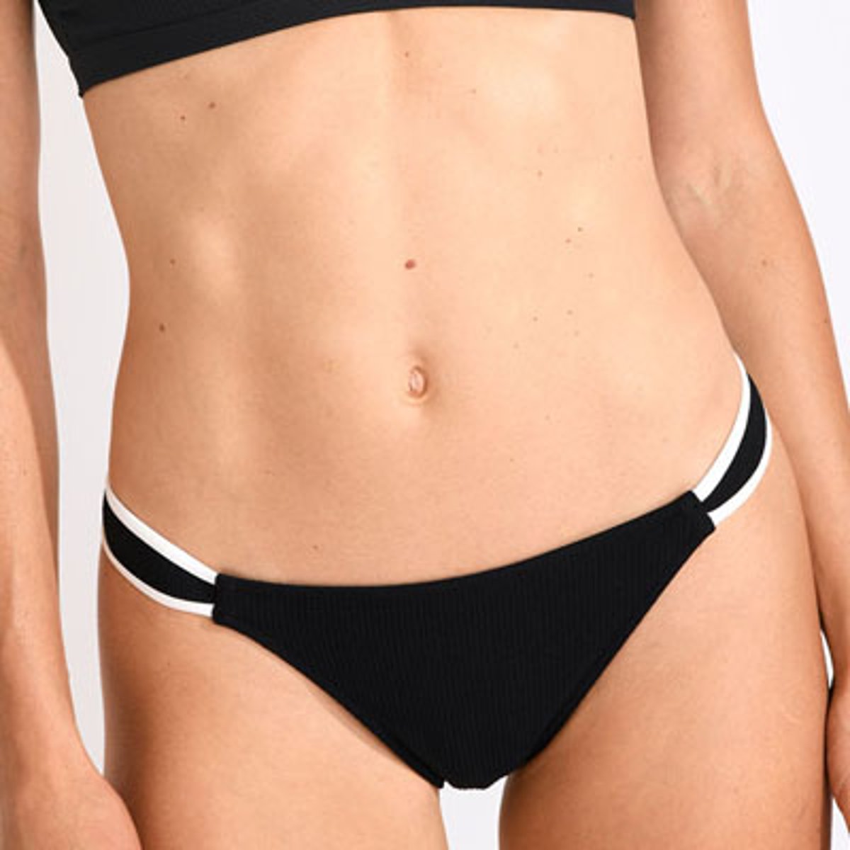 Bas de maillot culotte Nikola - MADRYN noir, LIVIA