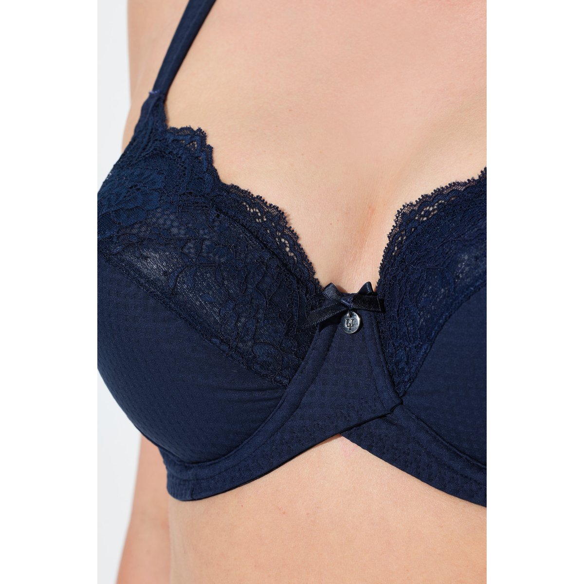 Soutien-gorge à armatures et bonnets souples bleu nuit, ULLA POPKEN