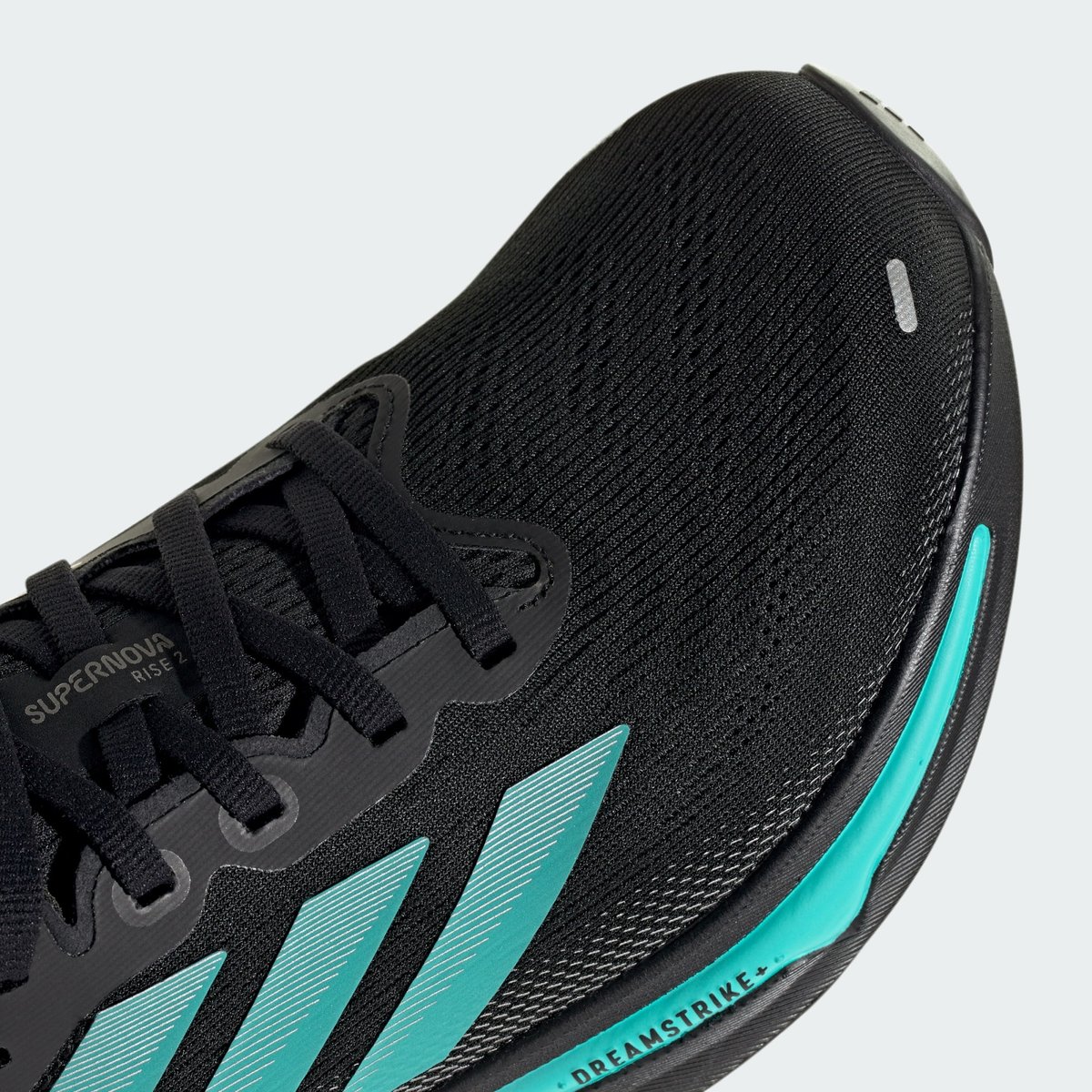 Chaussure Supernova Rise 2 Mercedes - Amg Petronas Formula One Team Chaussure Supernova Rise 2 Mercedes - Amg Petronas Formula One Team core black / semi mint rush / iron metallic, adidas Performance