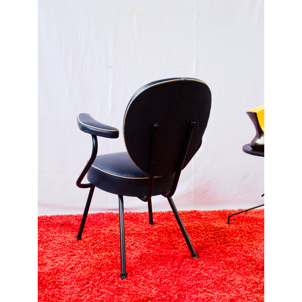 Fauteuil en skaï bleu foncé Jakob N°1444 - Bon état bleu foncé, DEBONGOUT