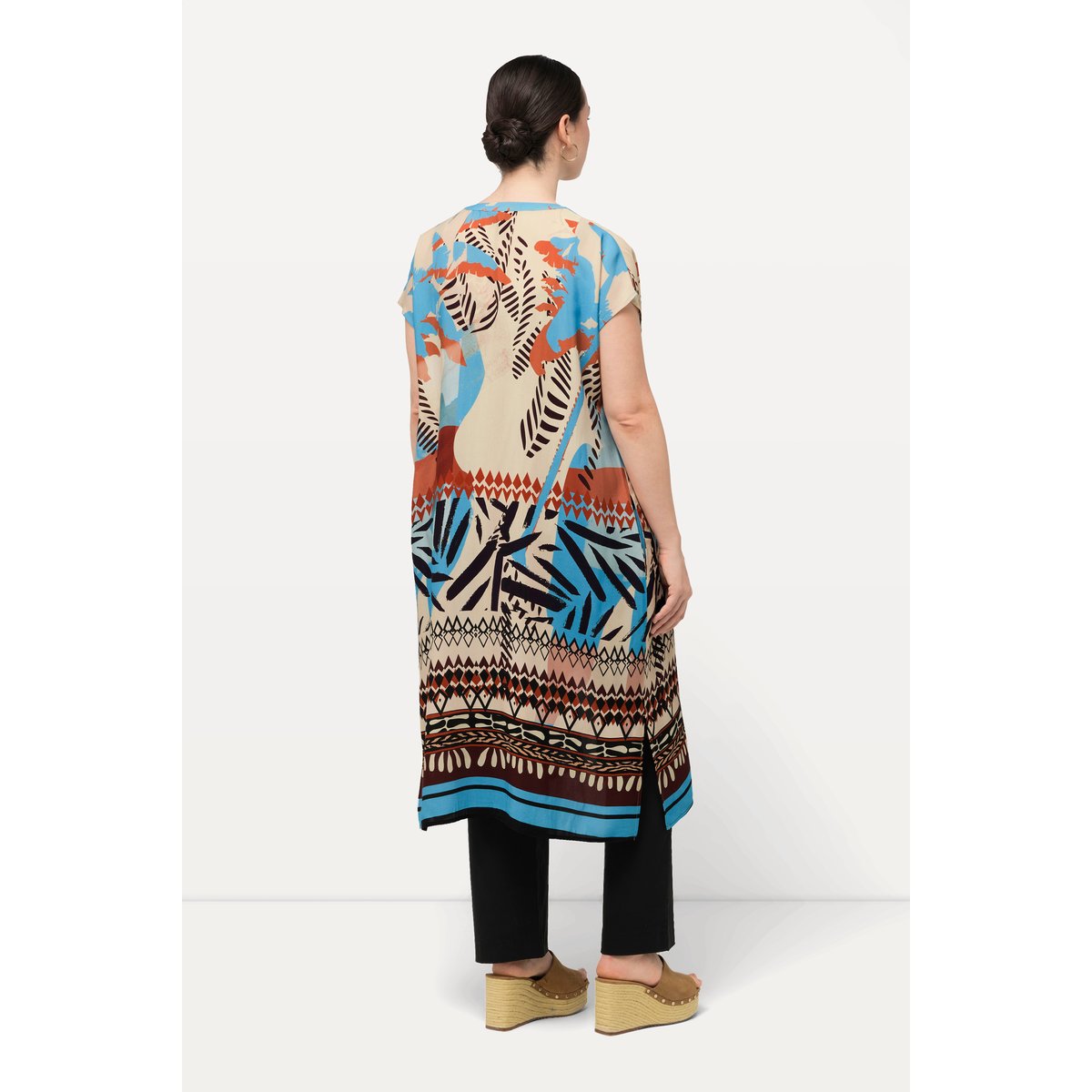 Blouse longue oversized à motif palmiers beige clair, ULLA POPKEN
