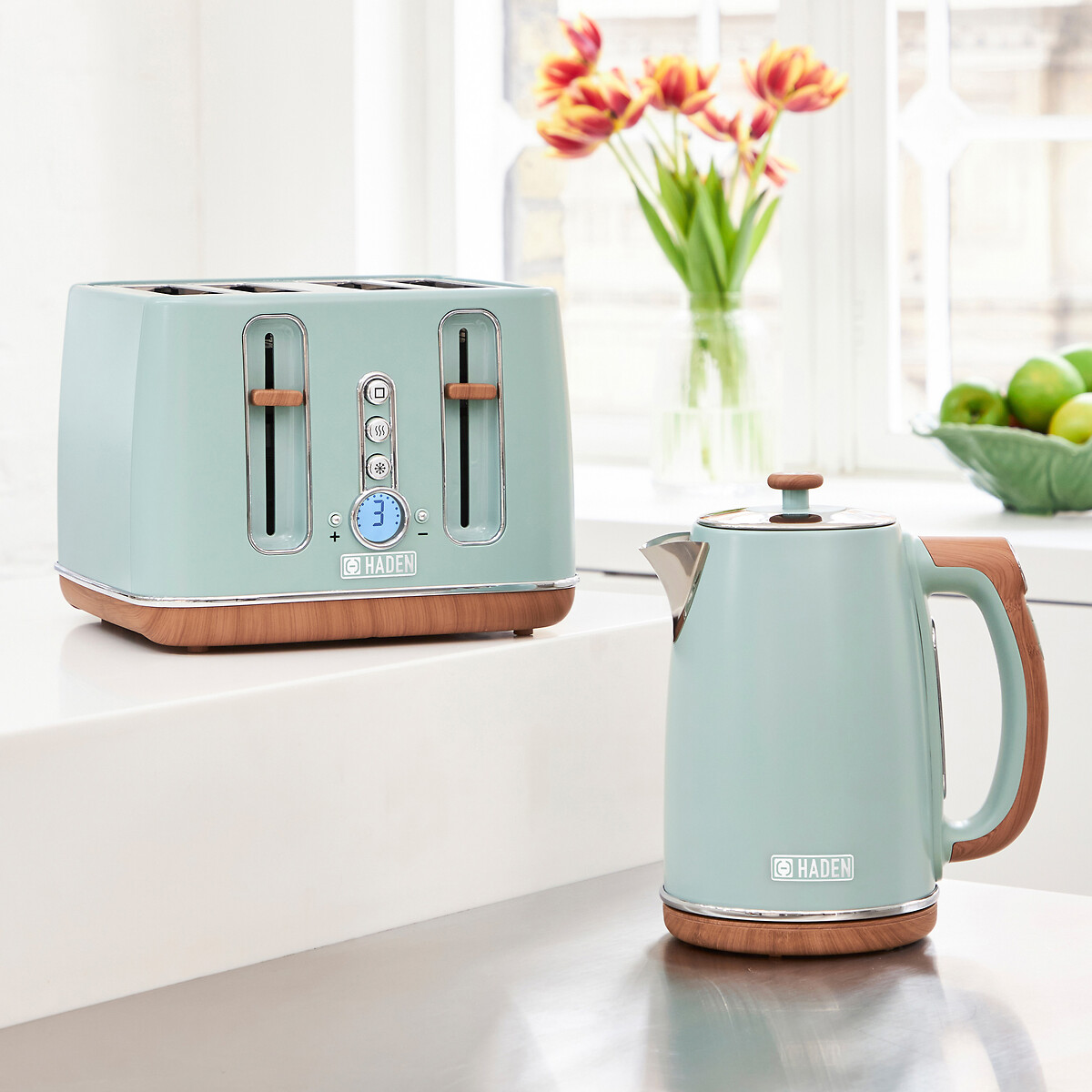 Dorchester 1.7L Variable Temperature Kettle sage, HADEN