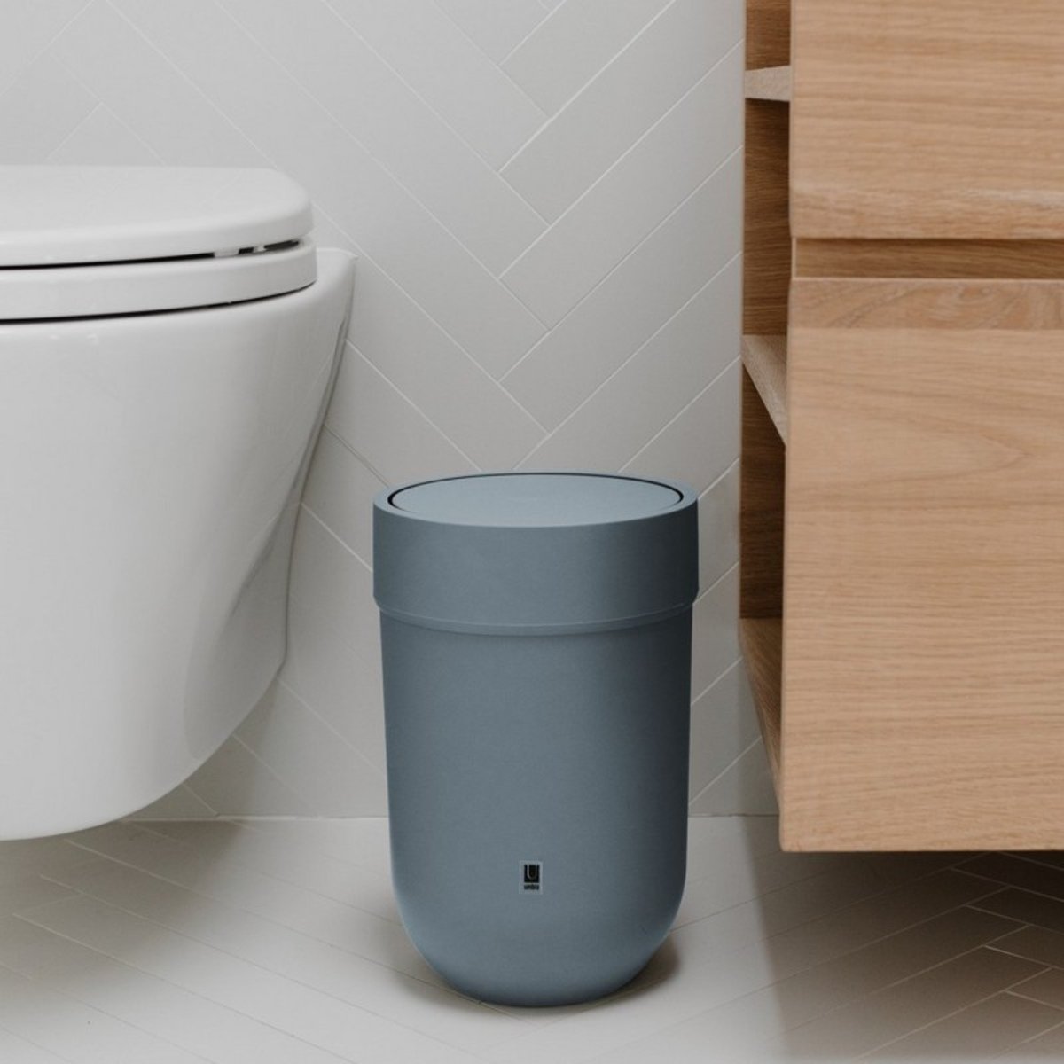 Poubelle salle de bain design  TOUCH gris bleu, UMBRA