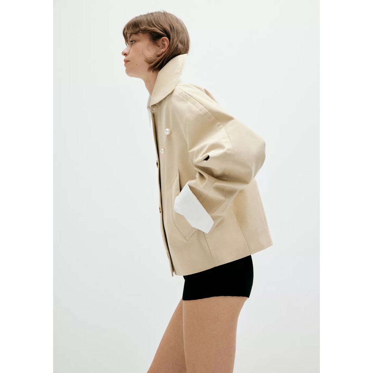 Trench court enduit beige, MANGO