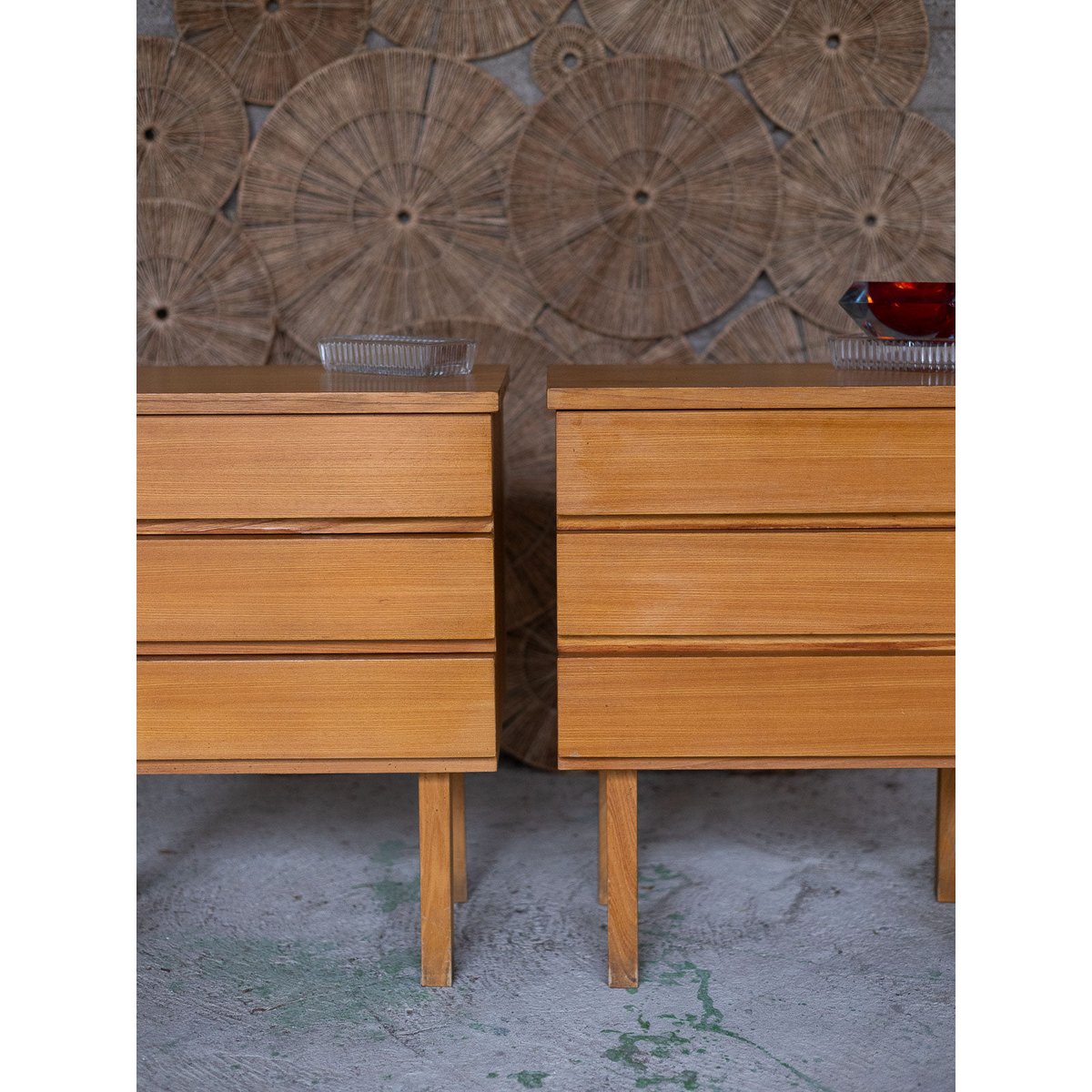 Paire de tables de chevet vintage Maïa N°1606 - Bon état bois clair, DEBONGOUT