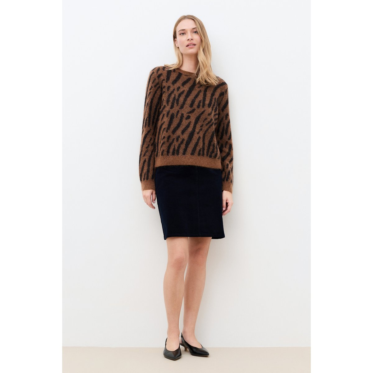 Pull droit col rond MTANIA marron foncé, CAROLL