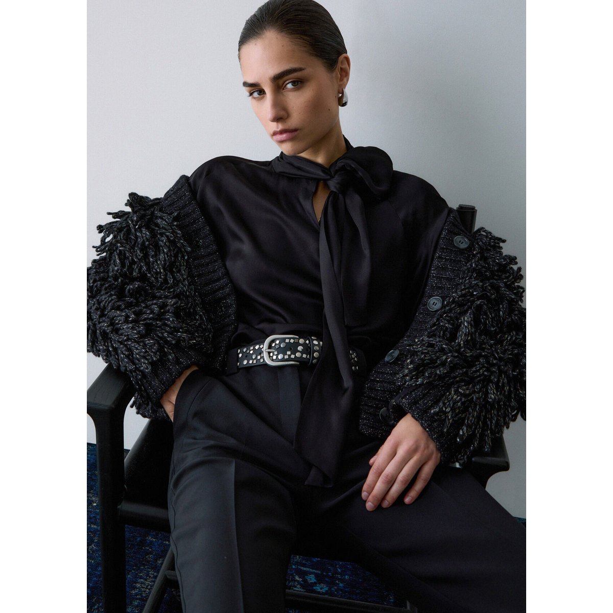 Blouse en satin avec nœud noir, LIU JO