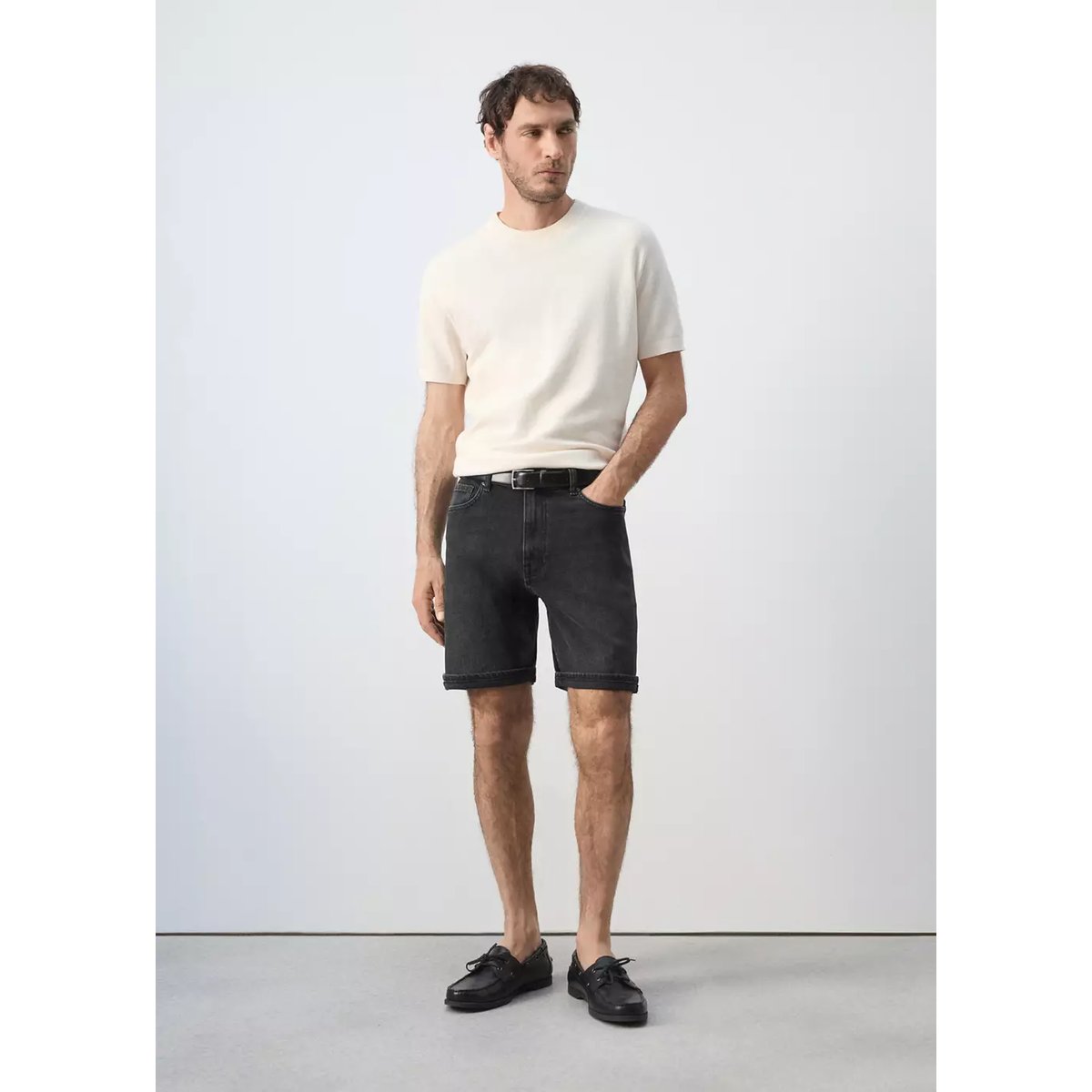 Bermuda slim-fit à revers black denim, MANGO MAN