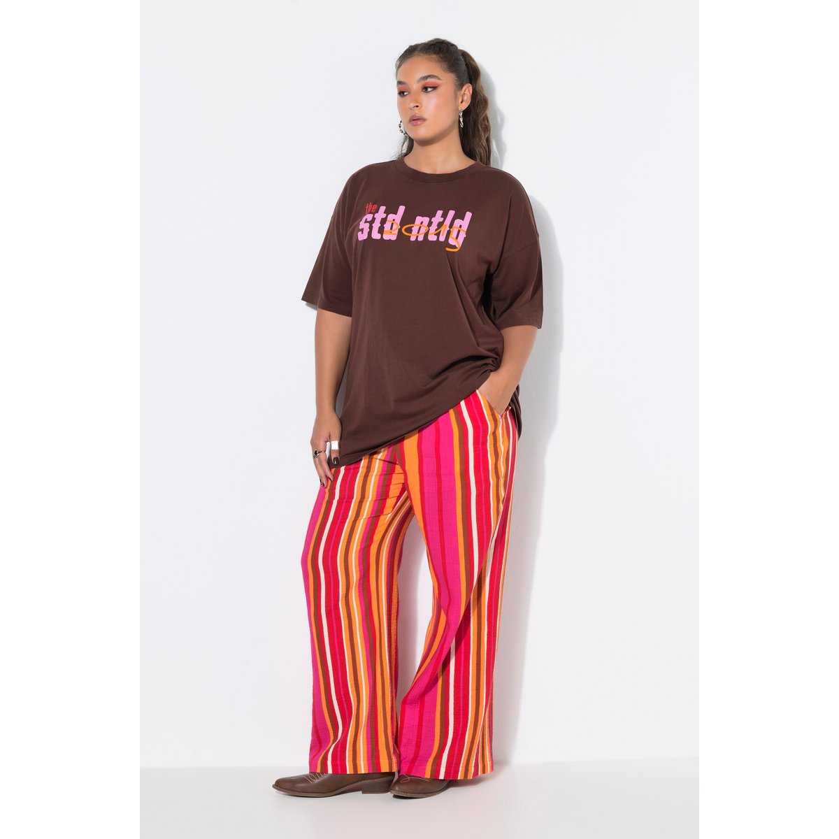 T-shirt oversized, imprimé STD NTLD marron, STUDIO UNTOLD