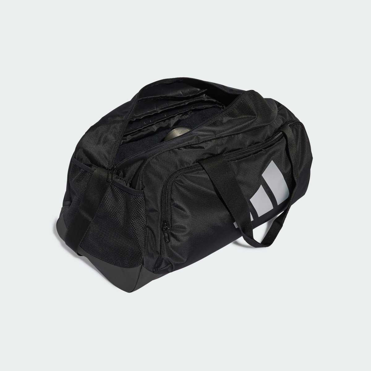 Sac de sport Defender petit format black / silver metallic, adidas Performance