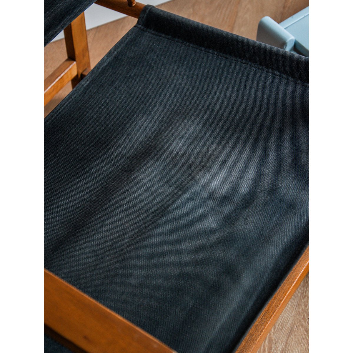 Fauteuil en tissu et bois Jakob N°517 - Bon état noir, DEBONGOUT