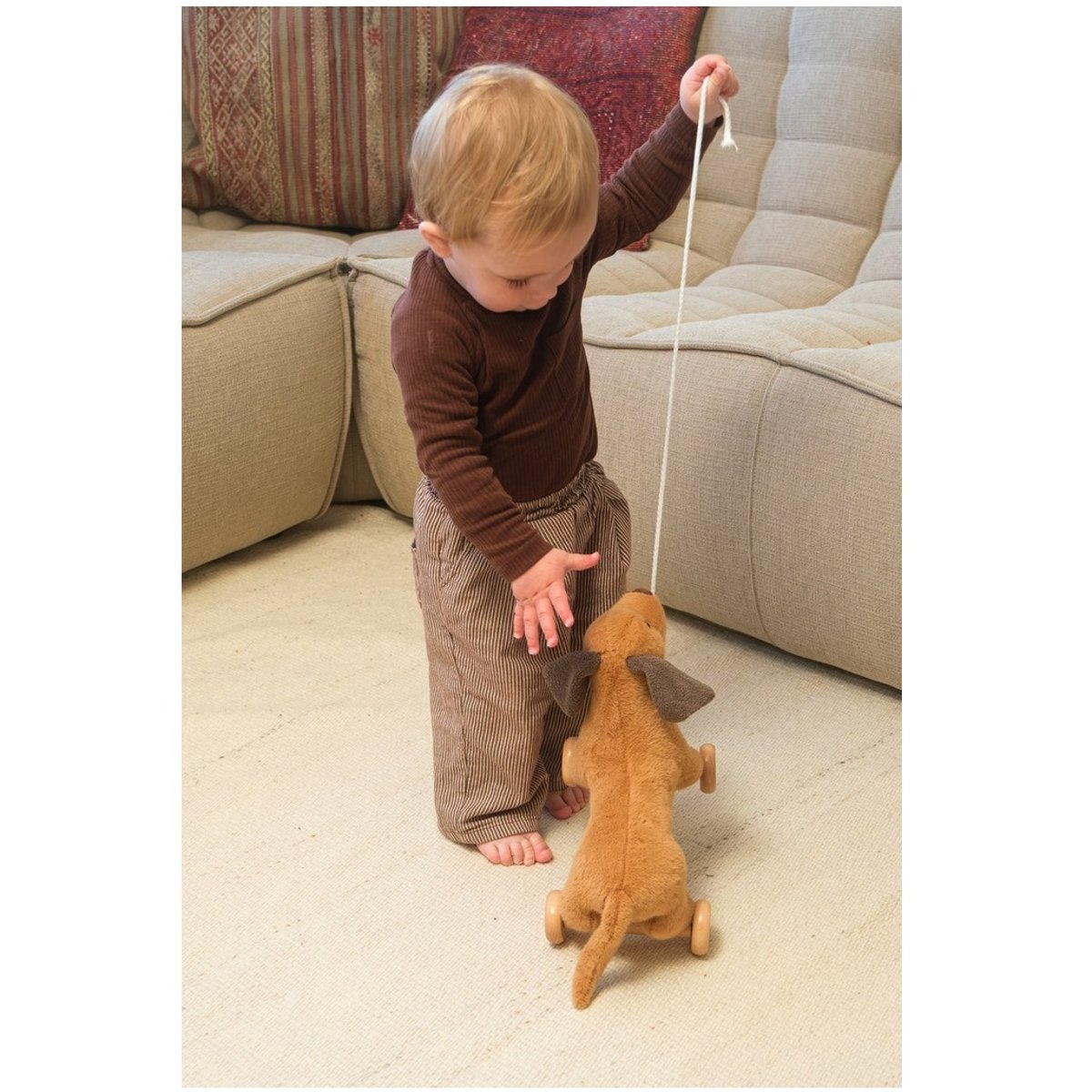 Edward le chien à tirer marron, EGMONT TOYS