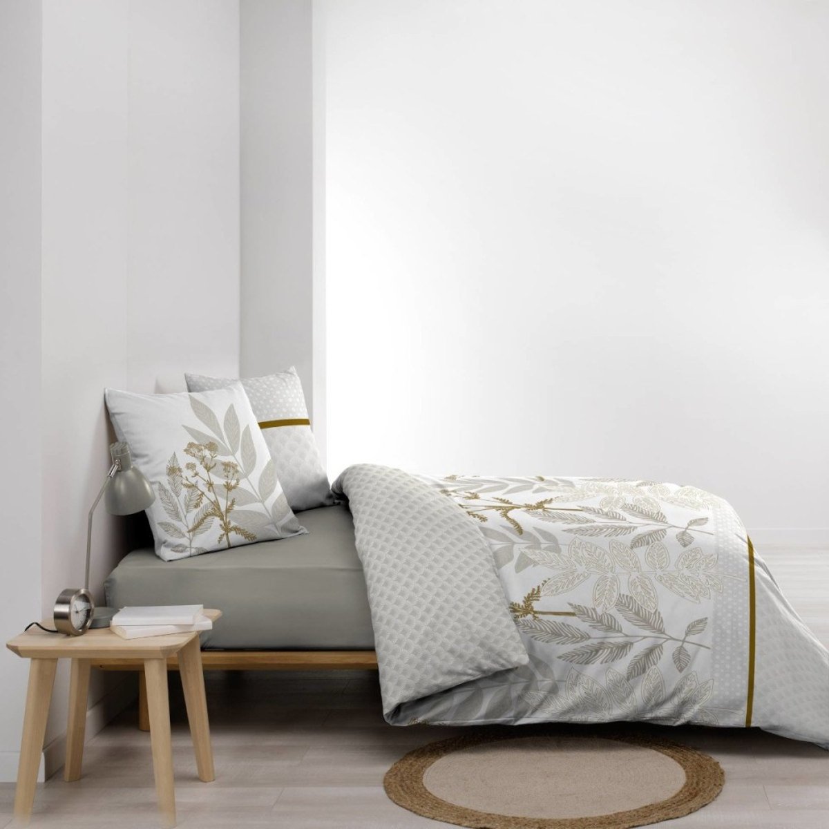 Housse de couette 240x220 + 2 taies RAONI 100% coton 57fils blanc, DECORATIE