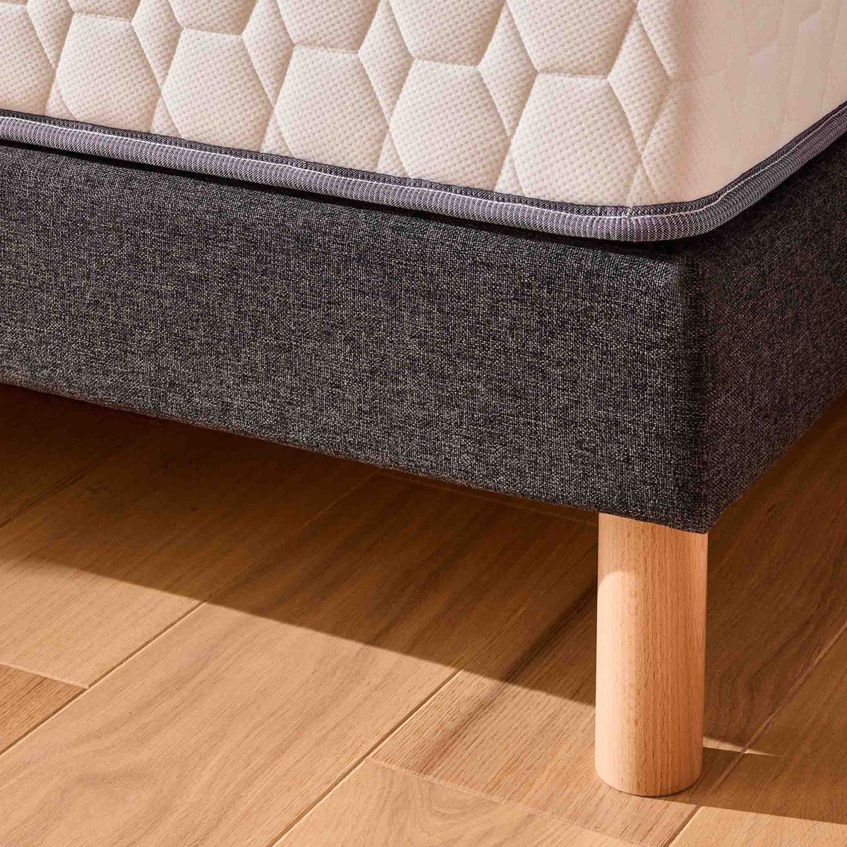 Ensemble matelas ressorts ensachés COSY LIT, sommier ferme et pieds blanc, MERINOS