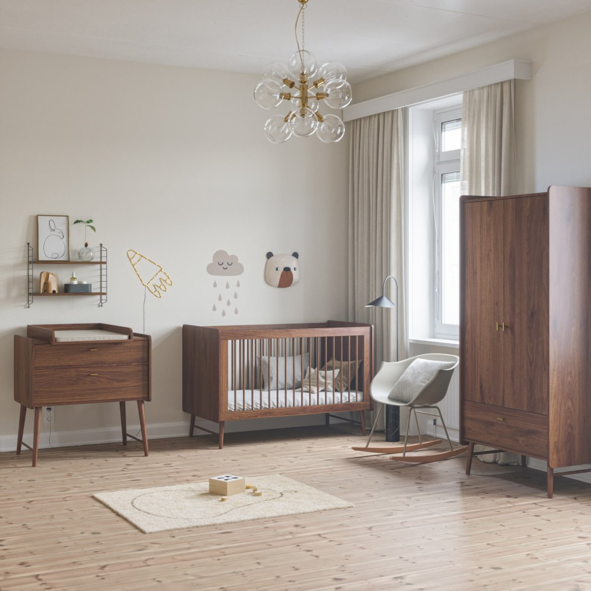 Commode ROSEAU ROSEAU noyer, PETITE AMELIE