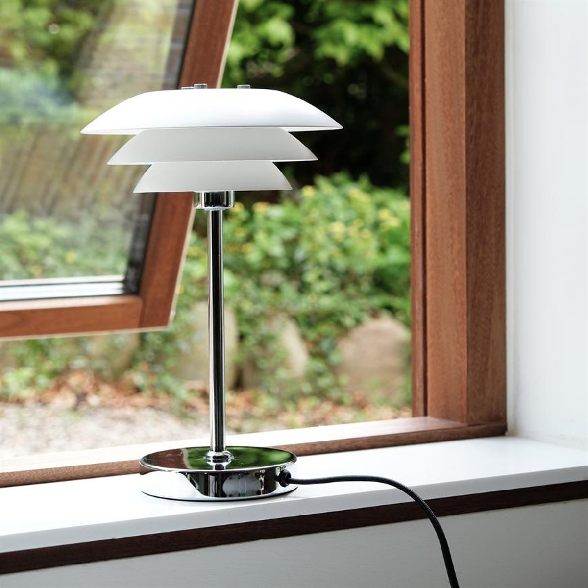 Lampe à poser DL20 blanc/argent, DYBERG LARSEN
