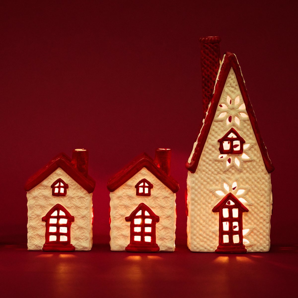Figurine chalet de noël décoratif en grès H12 NOËL rouge, SIA DECO