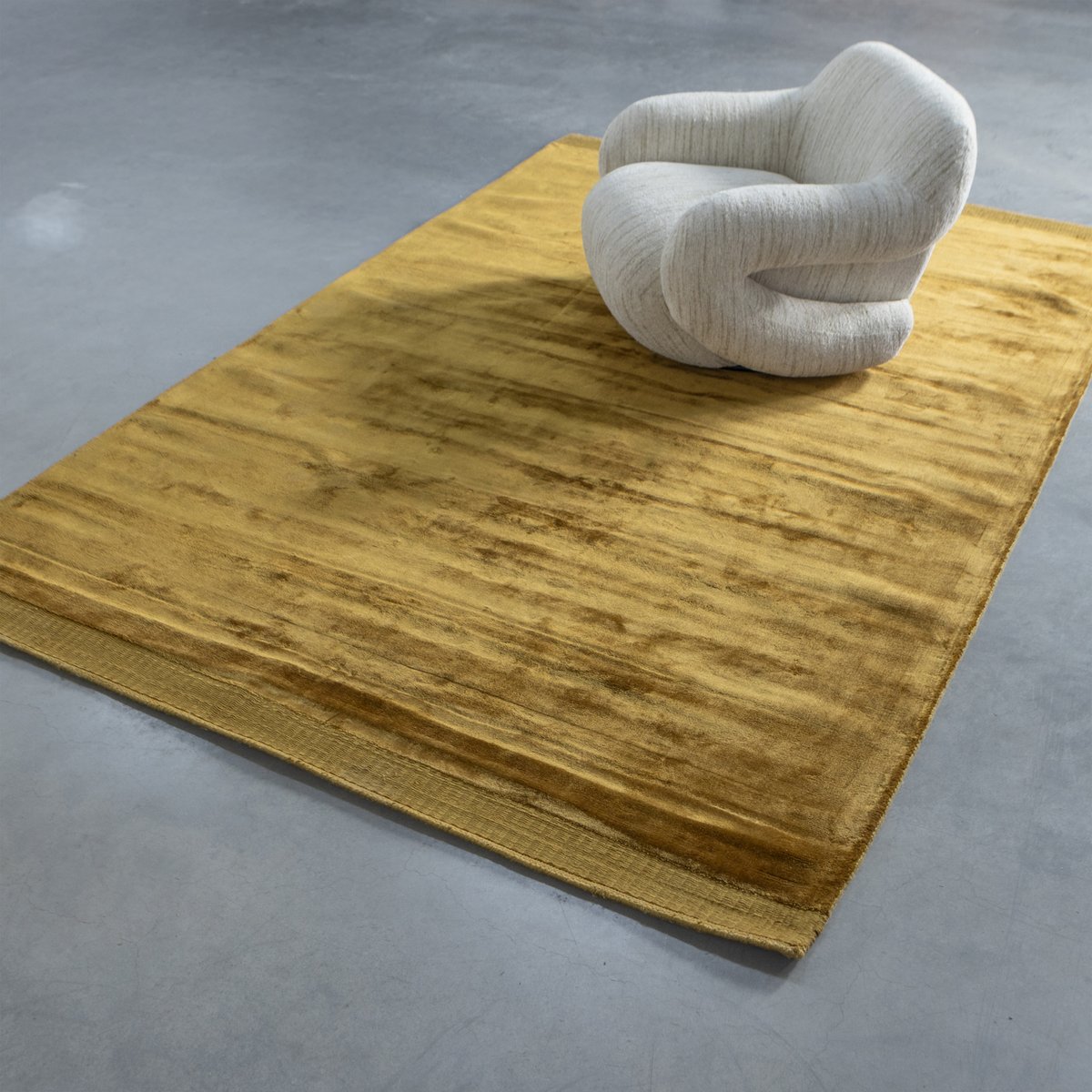 Tapis en viscose TAMMO jaune miel, WOOOD