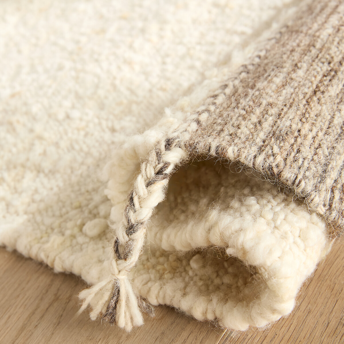 Malli Pure Wool Hand-Woven Rug ecru/grey, AM.PM