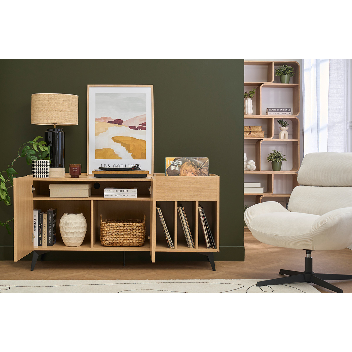 Buffet de rangement vinyles en bois foncé finiton noyer et métal noir L140 cm SEDA chêne clair, MILIBOO