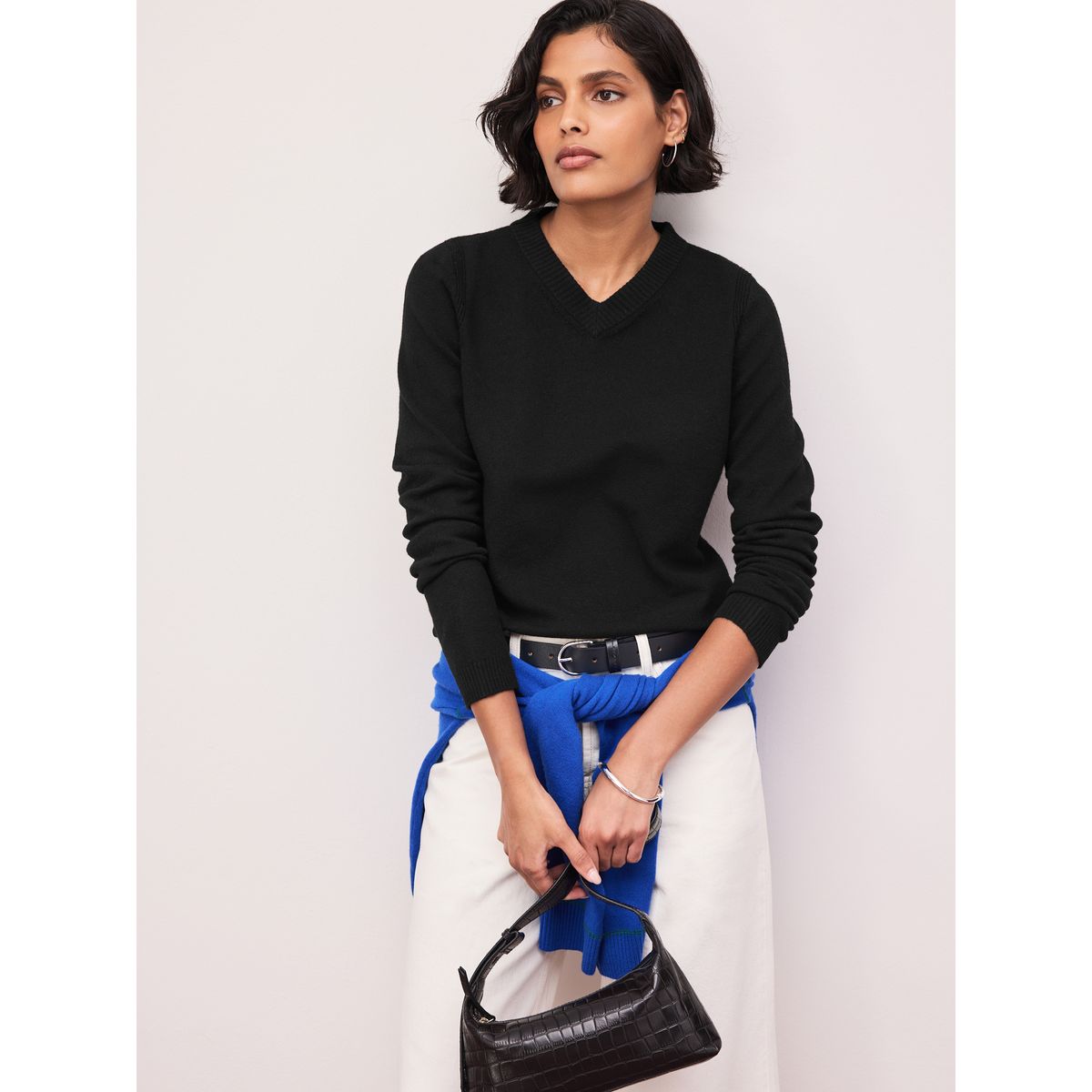 Pull ultra-doux à manches longues et col v noir, NEXT