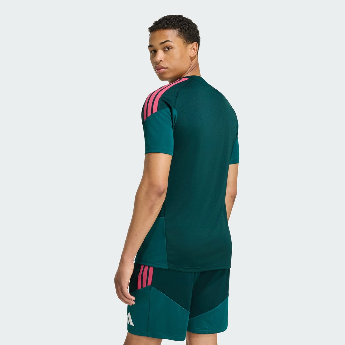 Maillot D’entraînement Real Madrid Tiro 26/27 Competition Maillot D’entraînement Real Madrid Tiro 26/27 Competition aurora ivy / wild pink, adidas Performance