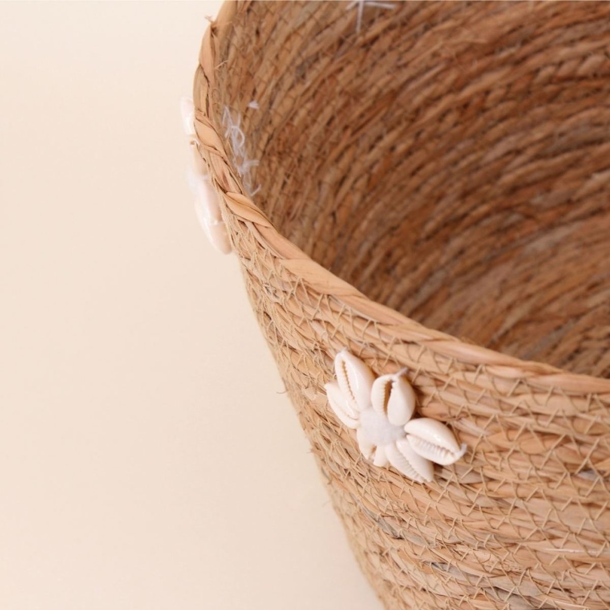 Panier en fibres naturelles détails coquillages 32cm naturel, AZAO