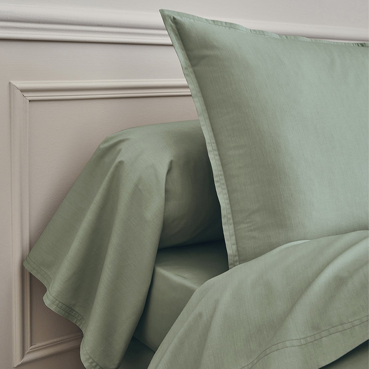 Drap housse uni en percale de coton, tête et pied relevables, bonnet de 30cm, PREMIÈRE vert sauge, ESSIX