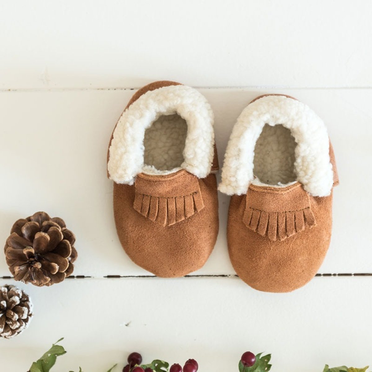 Chaussons cuir souple à franges fourrés Frangin marron, TICHOUPS