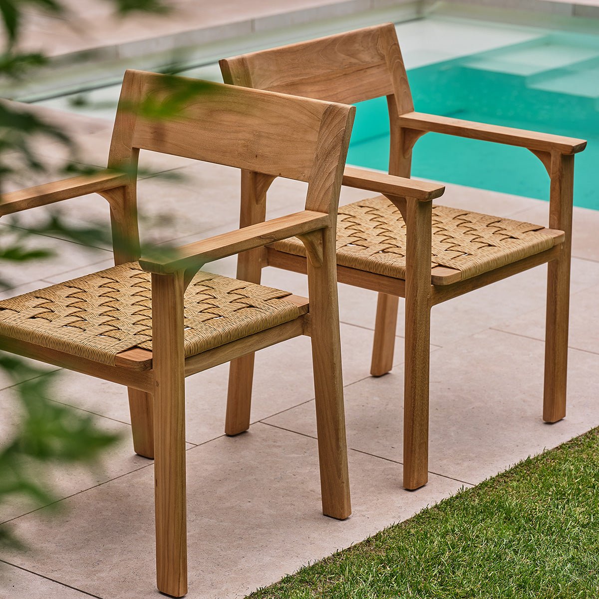 Lot de 2 fauteuils de jardin en teck et rotin  PIANA naturel, BERAH GETAH