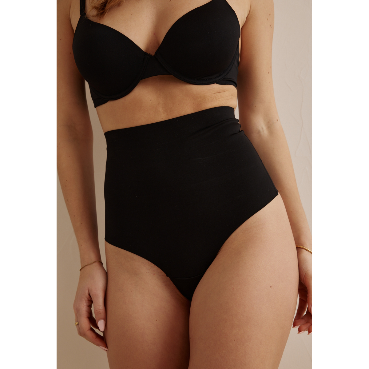 Tanga taille haute Louna noir, VARIANCE