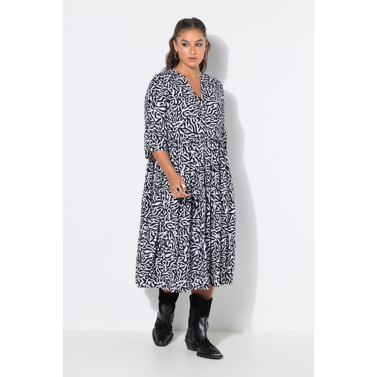Robe midi, coupe trapèze, imprimé graphique noir, STUDIO UNTOLD