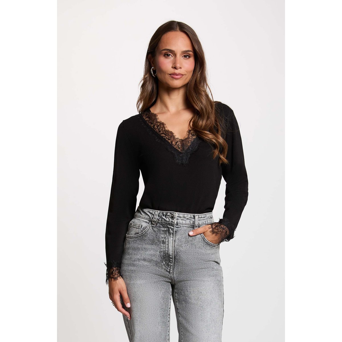 Pull col v dentelle noir, MORGAN