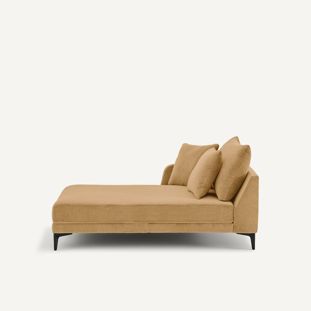 Chaise longue in velluto stone, MODERNISTE, design di Emmanuel Gallina caramello , AM.PM X EMMANUEL GALLINA