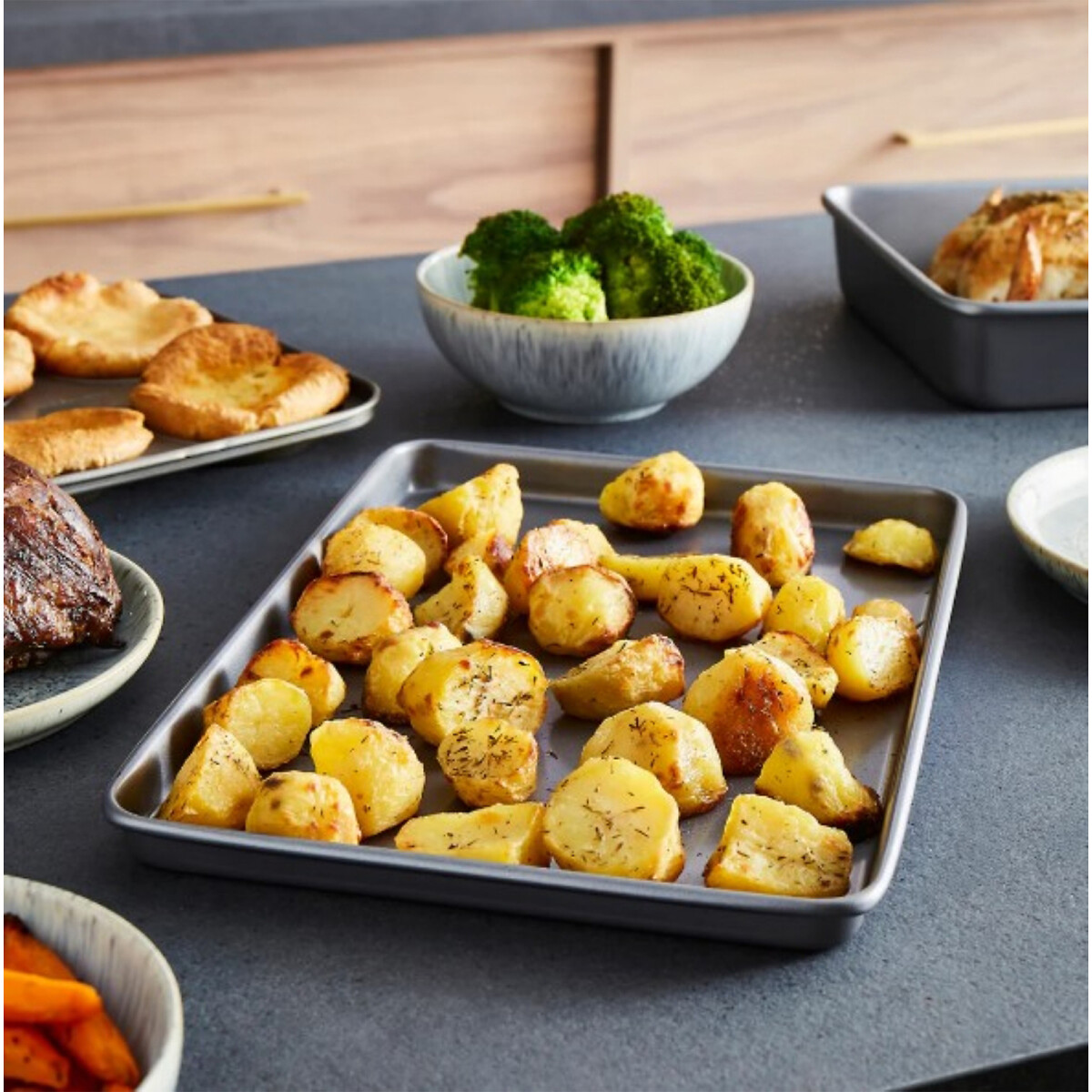 2-Piece Large Oven Tray Set grey, MORPHY RICHARDS
