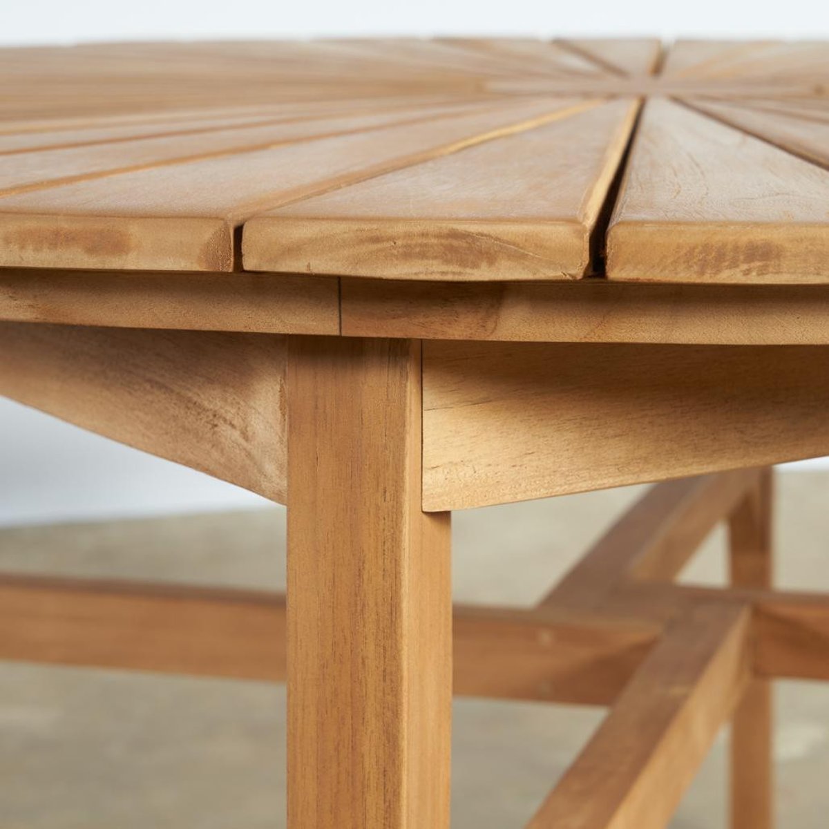 Table jardin ronde en teck Roxan naturel, WANDA COLLECTION