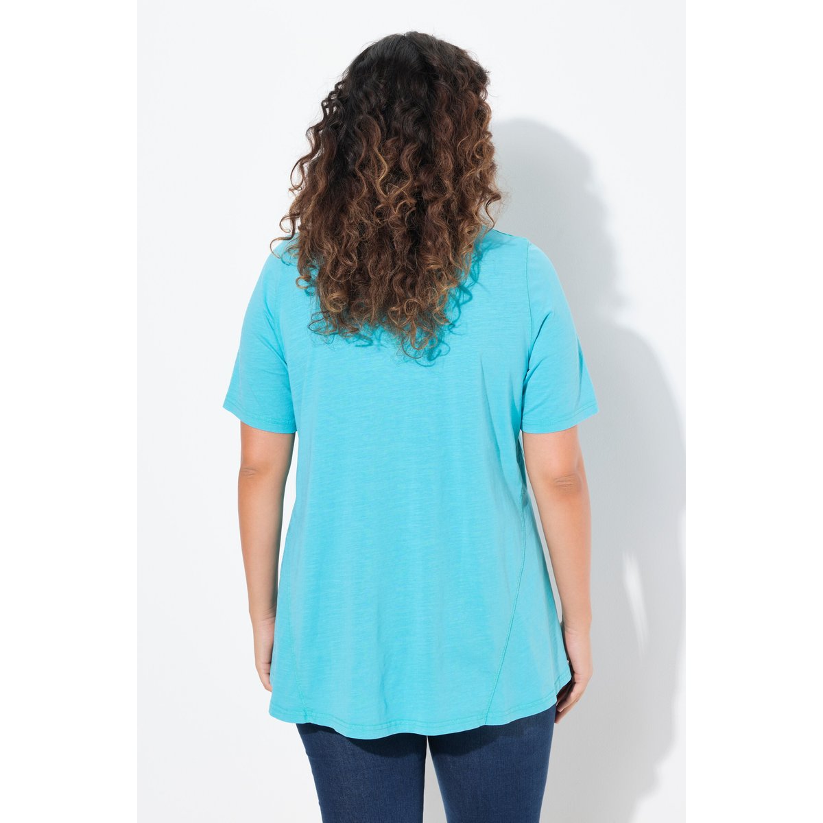 T-shirt à coupe évasée. Col en V et manches aqua foncé, ULLA POPKEN