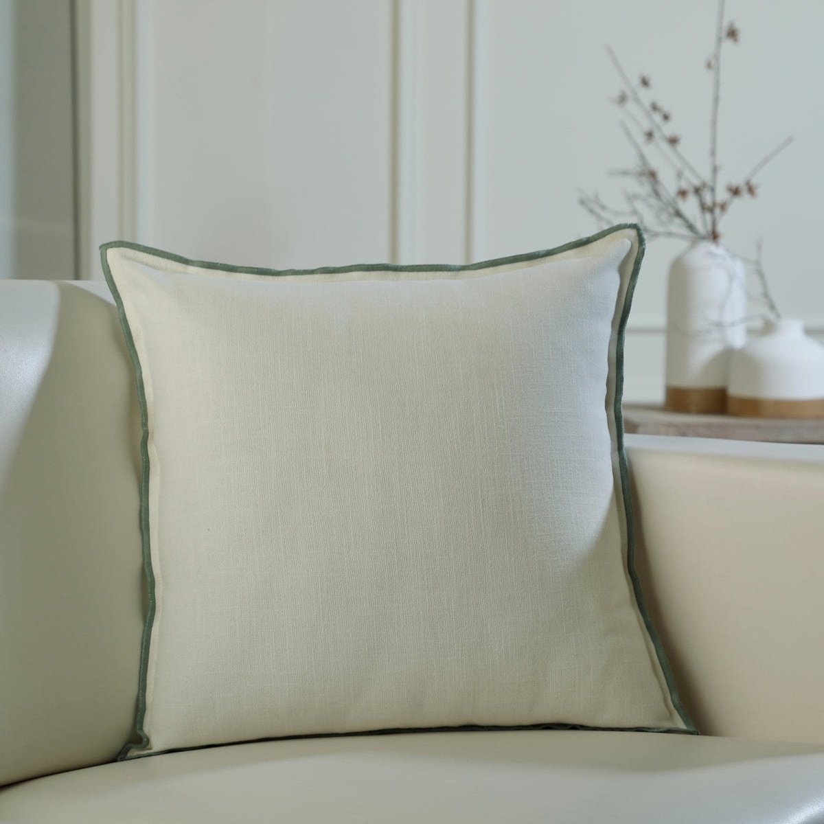 Coussin toile de coton JULES blanc / vert céladon, FEBRONIE