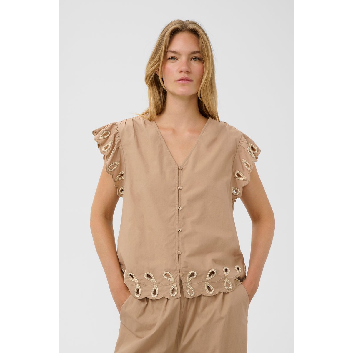 Blouse à manches courtes beige silver mink, SOAKED IN LUXURY