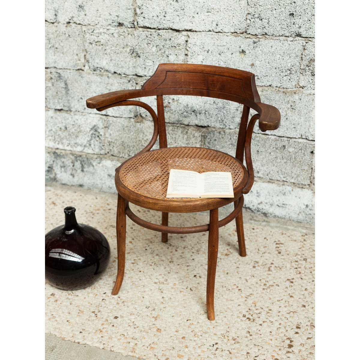 Fauteuil administratif Ernest N°1546 - Bon état bois foncé, DEBONGOUT