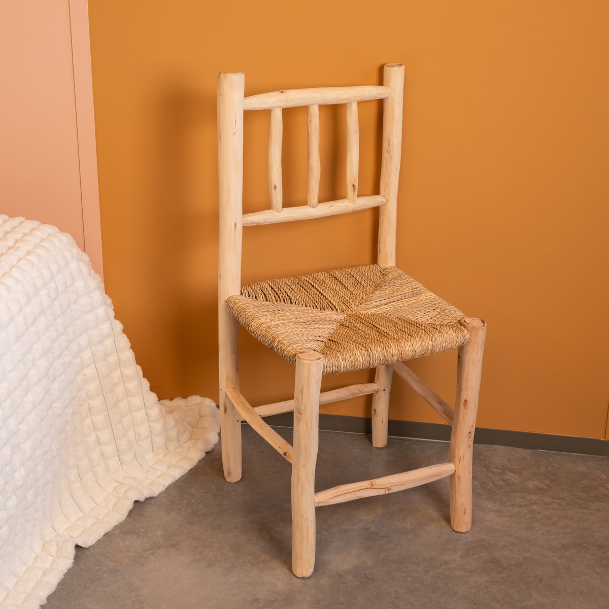 Chaise en bois de laurier et doum naturel, HOME MAISON