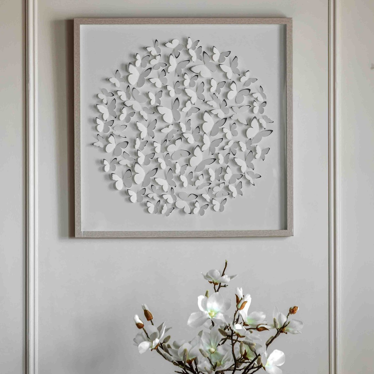 68cm Unfurling Wings Framed Art white, ÉDITÉ