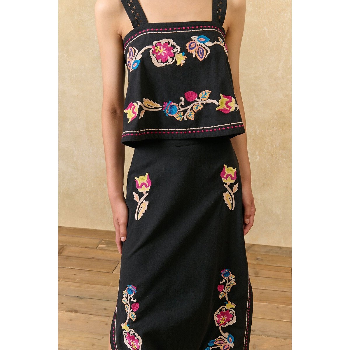 Amarante Embroidered Straight Midi Skirt black, LOUISE MISHA